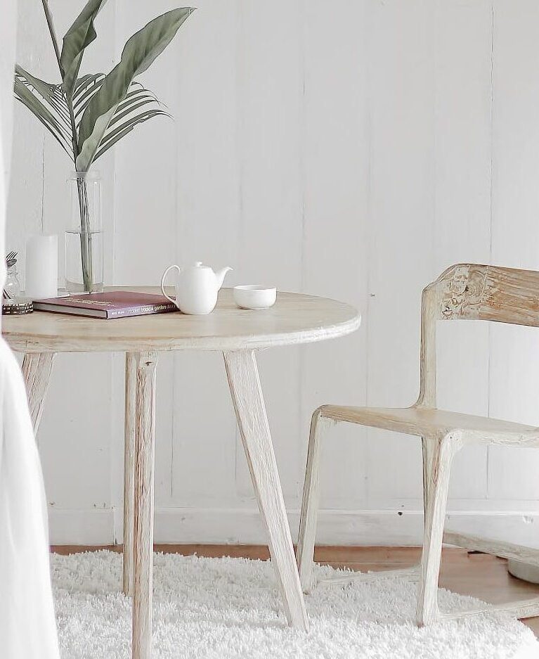 image of chair and table